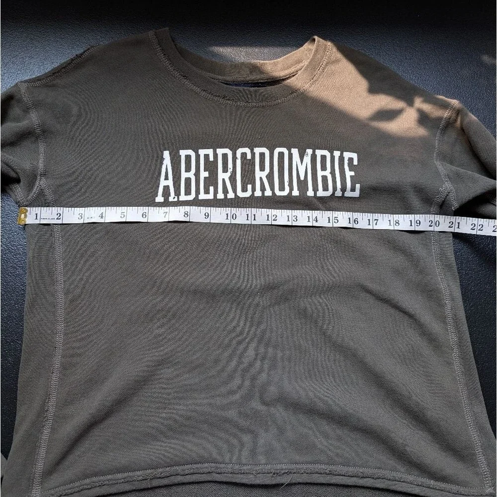 Abercrombie & Fitch Women Crew Neck Sweater Distressed Oversized Size Small